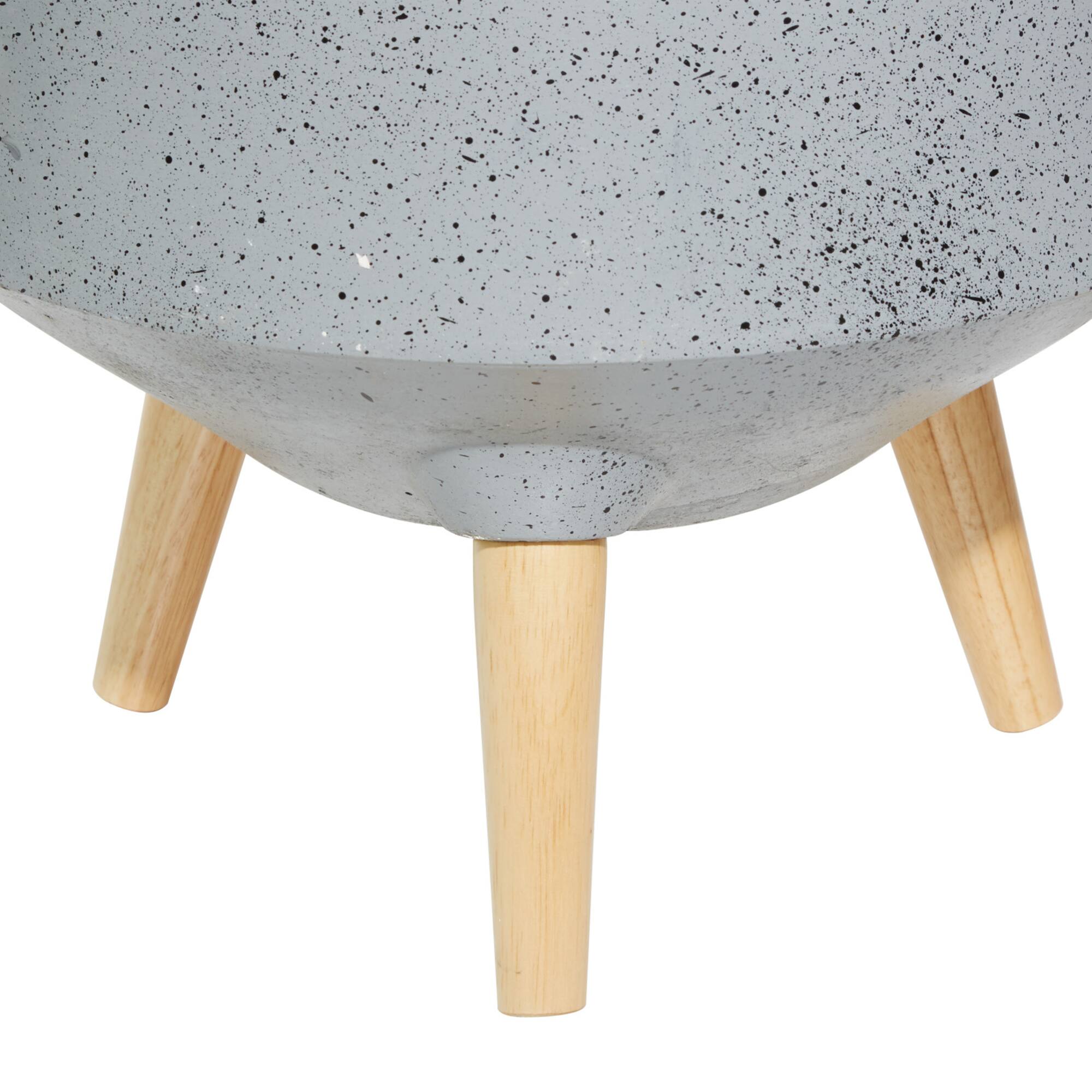 Set of 2 Grey MgO Contemporary Planter 12", 10"